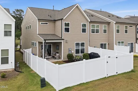 212 Oakchest Court Durham NC 27703