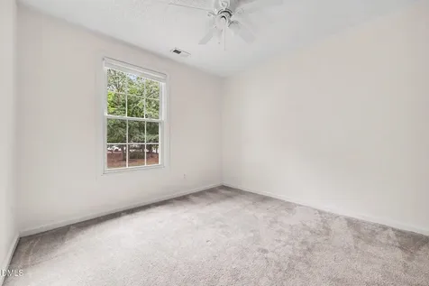 148 Luxon Place Cary NC 27513