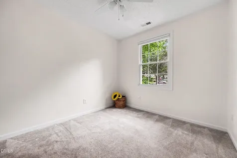 148 Luxon Place Cary NC 27513