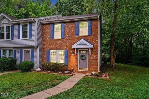 148 Luxon Place Cary NC 27513