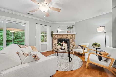 148 Luxon Place Cary NC 27513