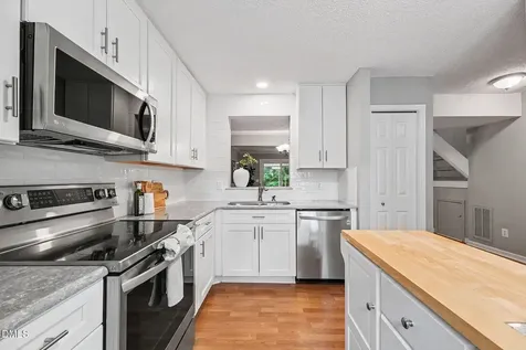 148 Luxon Place Cary NC 27513