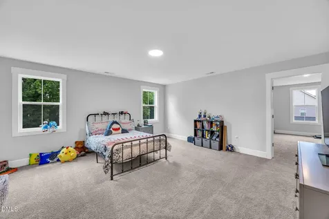 257 Hampshire Court Four Oaks NC 27524