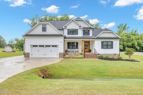 257 Hampshire Court Four Oaks NC 27524
