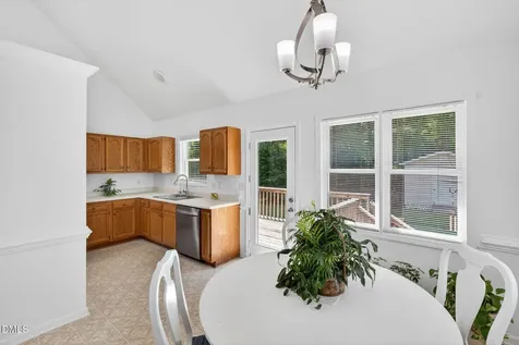 2733 Glastonbury Road Apex NC 27539