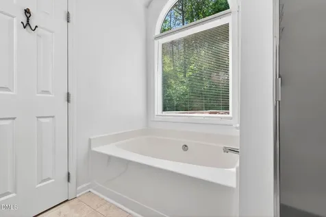 2733 Glastonbury Road Apex NC 27539