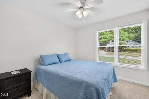 2733 Glastonbury Road Apex NC 27539