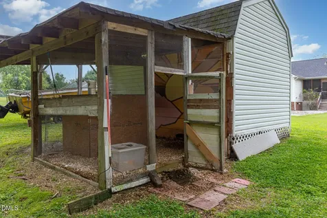 139 Edmondson Drive Willow Springs NC 27592