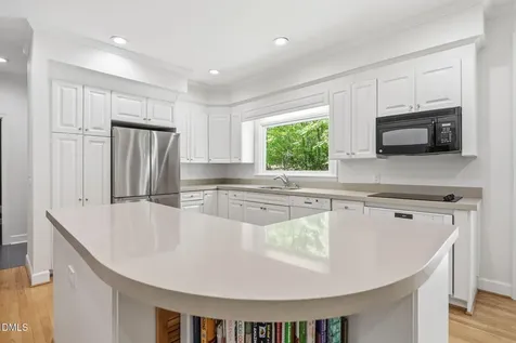 8 Sedgewood Road Chapel Hill NC 27514