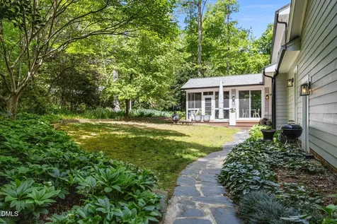 8 Sedgewood Road Chapel Hill NC 27514