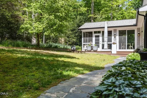8 Sedgewood Road Chapel Hill NC 27514