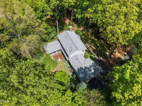 8 Sedgewood Road Chapel Hill NC 27514