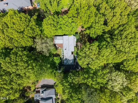 8 Sedgewood Road Chapel Hill NC 27514