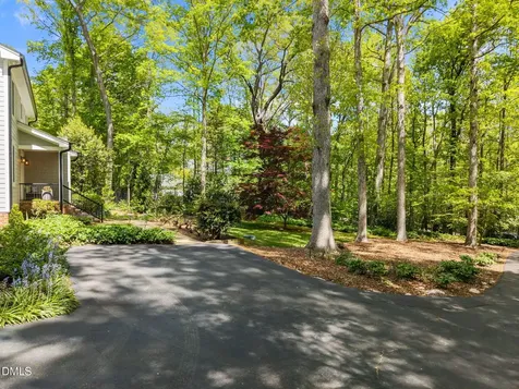 8 Sedgewood Road Chapel Hill NC 27514