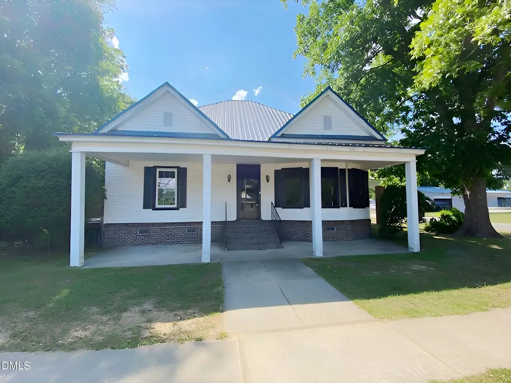 301 S Wilson Street Fremont NC 27830