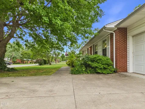 2335 Venie Street Burlington NC 27215