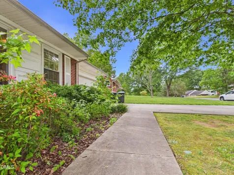 2335 Venie Street Burlington NC 27215