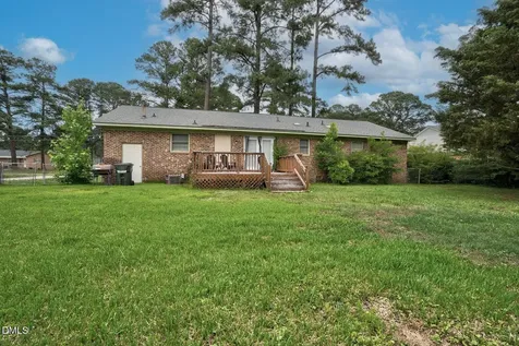 1811 Delwood Drive W Wilson NC 27893