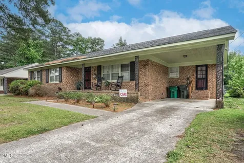 1811 Delwood Drive W Wilson NC 27893