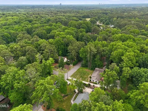6901 Woodmere Drive Raleigh NC 27612