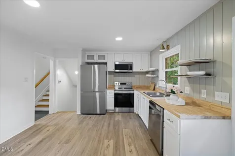 1101 Sudbury Court Raleigh NC 27609