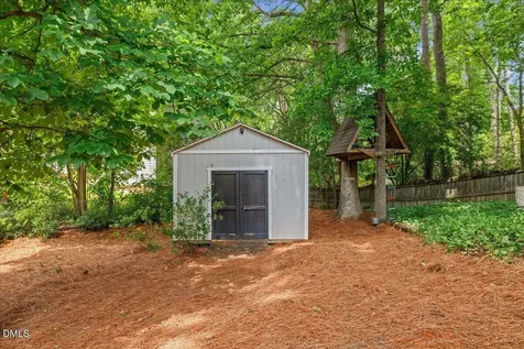 1101 Sudbury Court Raleigh NC 27609