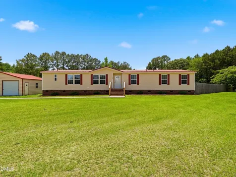 175 & 179 Emerson Lane Smithfield NC 27577