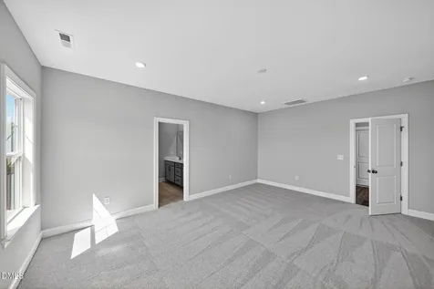 312 Oakwood Crest Drive Knightdale NC 27545