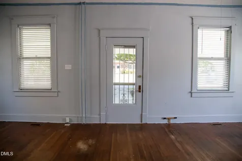 541 Roanoke Avenue Roanoke Rapids NC 27870