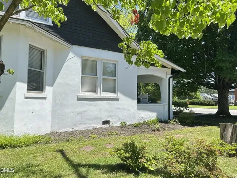 541 Roanoke Avenue Roanoke Rapids NC 27870