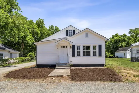 3111 Lucas Street Elon NC 27244