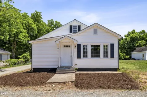 3111 Lucas Street Elon NC 27244