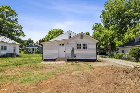 3111 Lucas Street Elon NC 27244