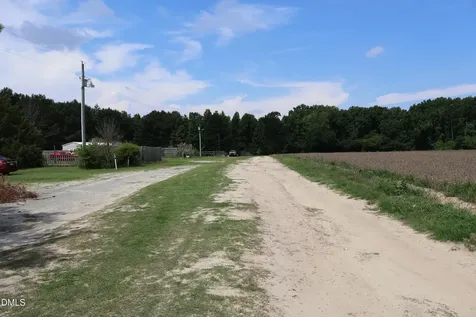 123 Eagles Landing Lane Clinton NC 28328