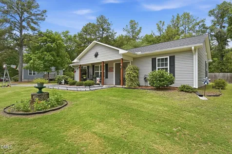 200 Alan Charles Way Aberdeen NC 28315