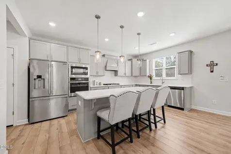 447 Forestview Crest Way Fuquay Varina NC 27526