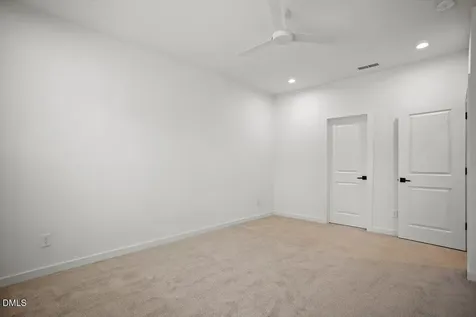 6419 Tanner Oak Lane Raleigh NC 27613