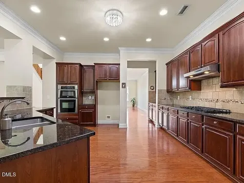 712 Pierside Drive Cary NC 27519