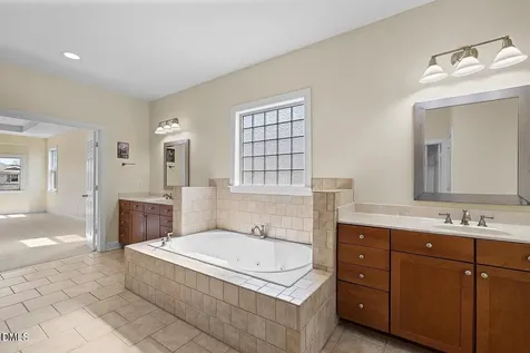 712 Pierside Drive Cary NC 27519