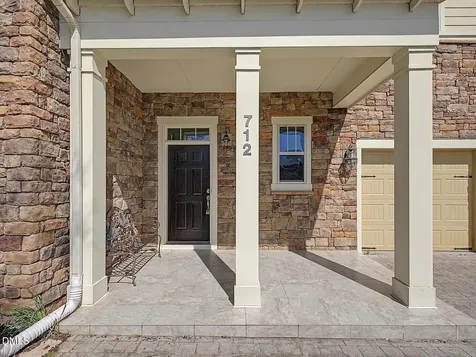 712 Pierside Drive Cary NC 27519