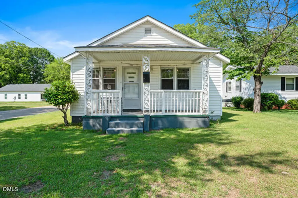 701 E Harnett Street Dunn NC 28334