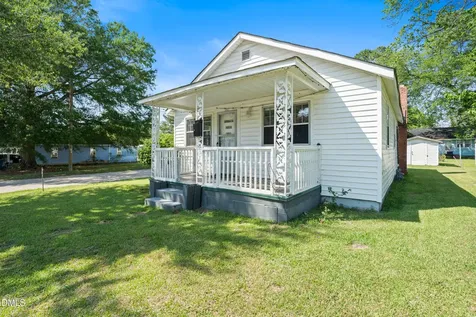 701 E Harnett Street Dunn NC 28334