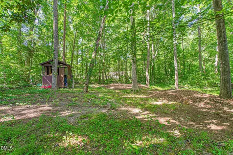 1832 Travis Lane Burlington NC 27217