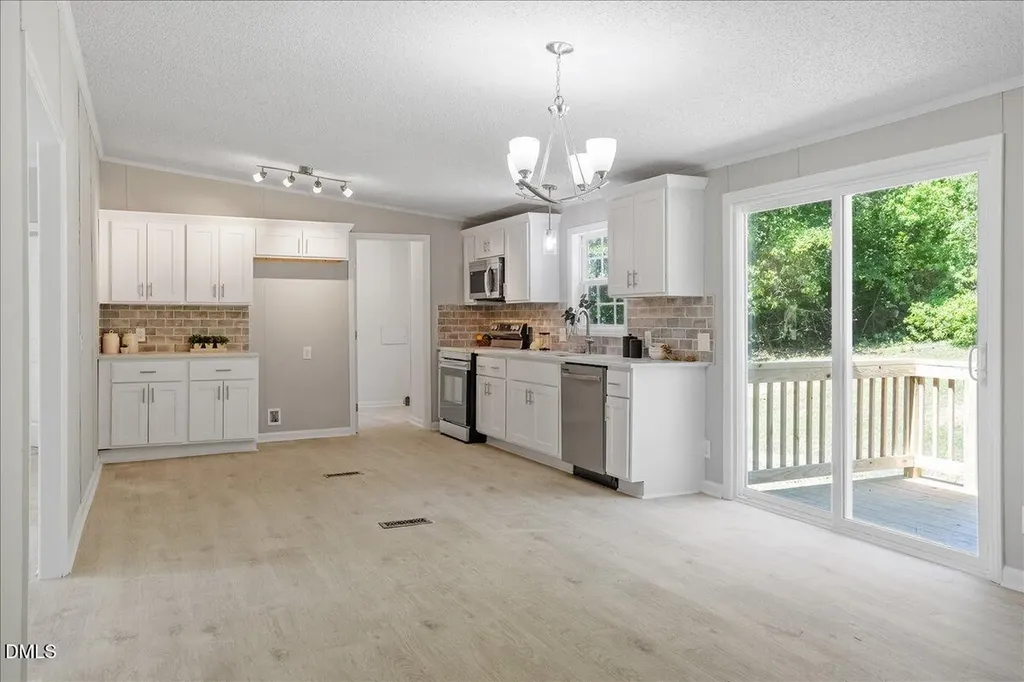 98 Shade Wood Sanford NC 27332