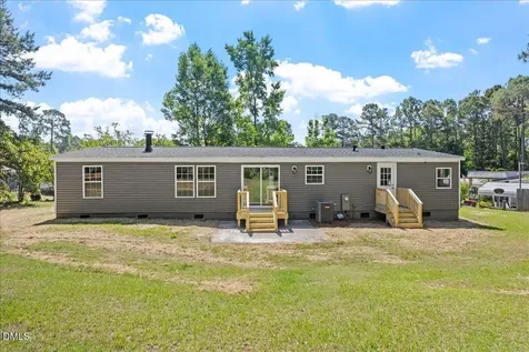 98 Shade Wood Sanford NC 27332