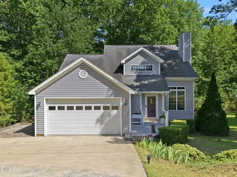 2002 Crooked Creek Road Greenville NC 27858