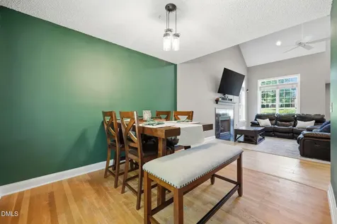 2002 Crooked Creek Road Greenville NC 27858