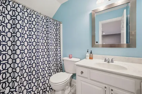 2002 Crooked Creek Road Greenville NC 27858