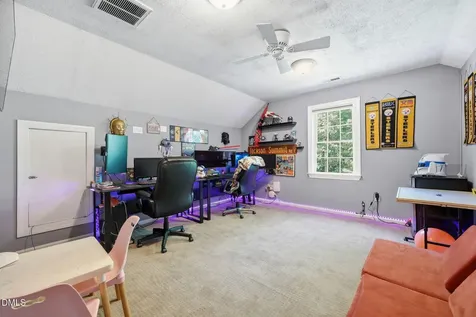 2002 Crooked Creek Road Greenville NC 27858
