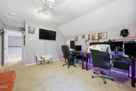 2002 Crooked Creek Road Greenville NC 27858